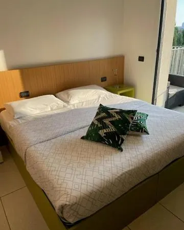 Camplus Turro Casa Per Ferie Mailand